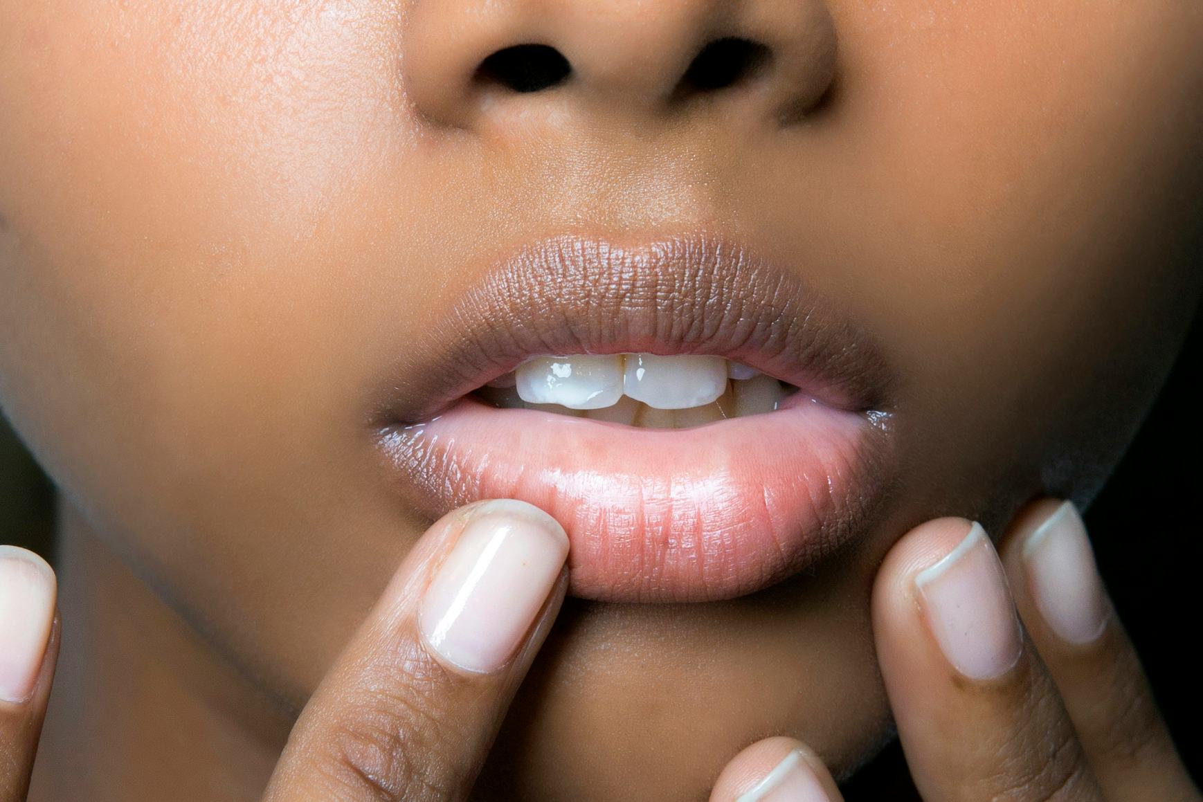 Why Powder Dip Nails Are Trending For 2019, According To